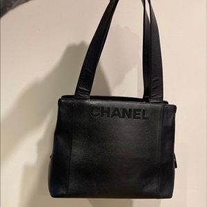 Chanel Vintage Logo Tote Caviar leather Medium